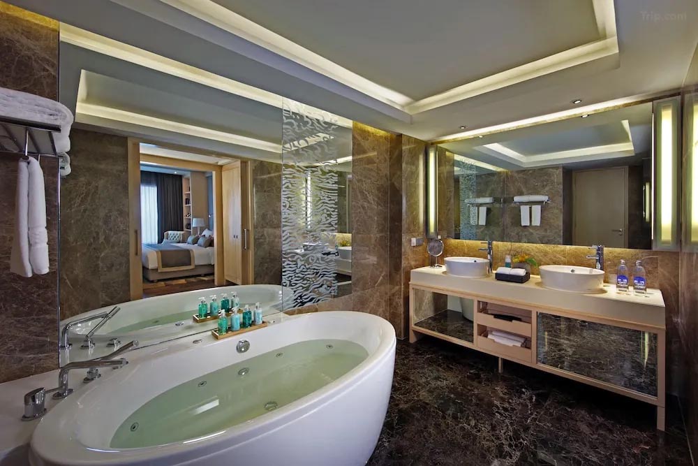 Amari Bangkok Hotel Logo